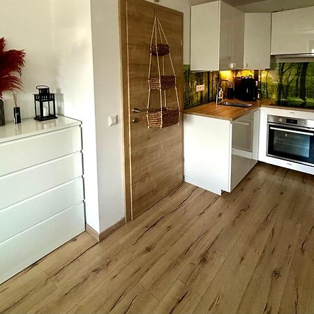 Schoene Wohnung Mit Terrasse Und Parkplatz Velden am Woerthersee Exterior photo